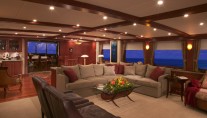 Golf Charter Yacht Stargazer -  Skylounge 2